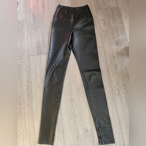 Wilfred Free Vegan Leather Leggings